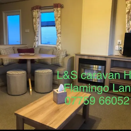 Flamingo Land Cedar Wood Cw80