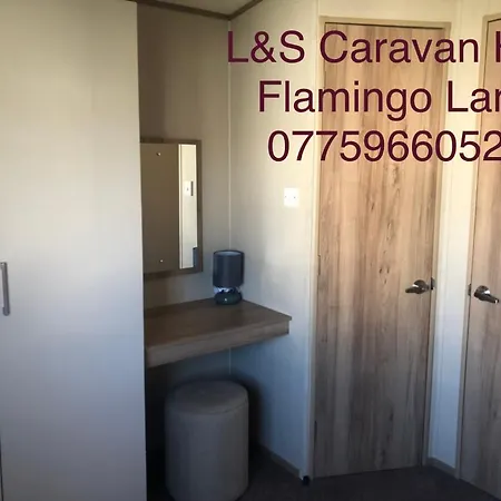 Flamingo Land Cedar Wood Cw80 * Kirby Misperton